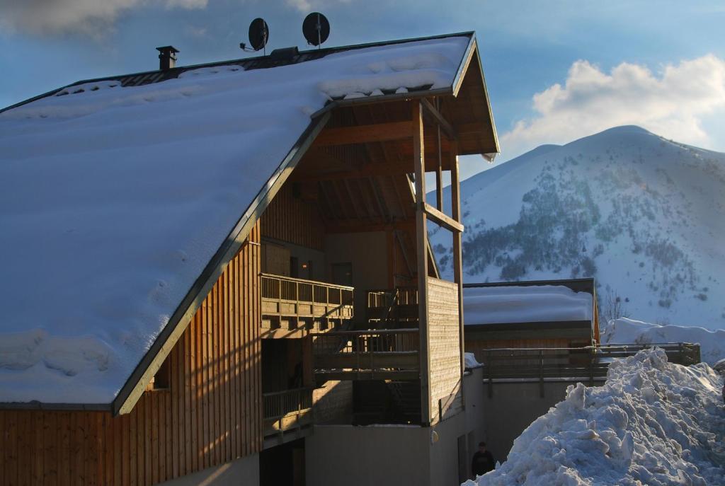 La Chal Madame Vacances Appartements Et Chalets La Fontaine Du Roi מראה חיצוני תמונה