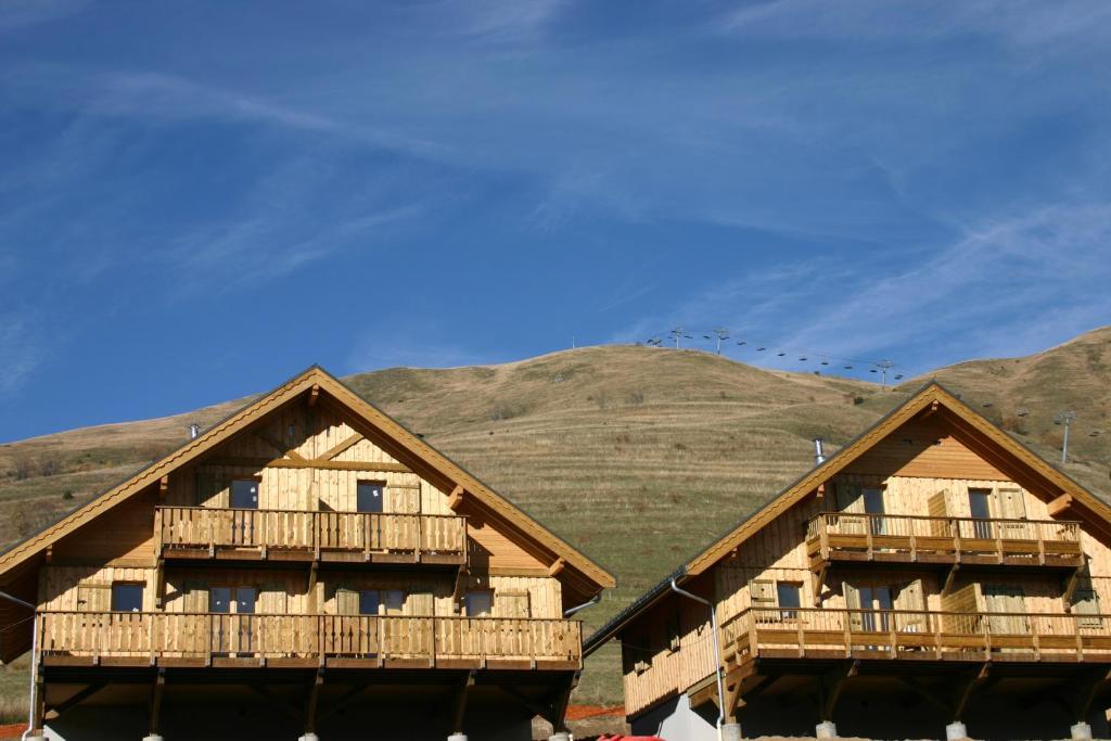 La Chal Madame Vacances Appartements Et Chalets La Fontaine Du Roi מראה חיצוני תמונה