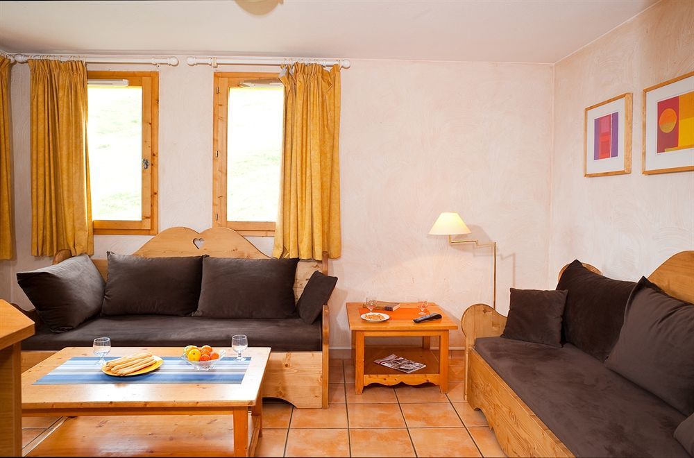 La Chal Madame Vacances Appartements Et Chalets La Fontaine Du Roi מראה חיצוני תמונה